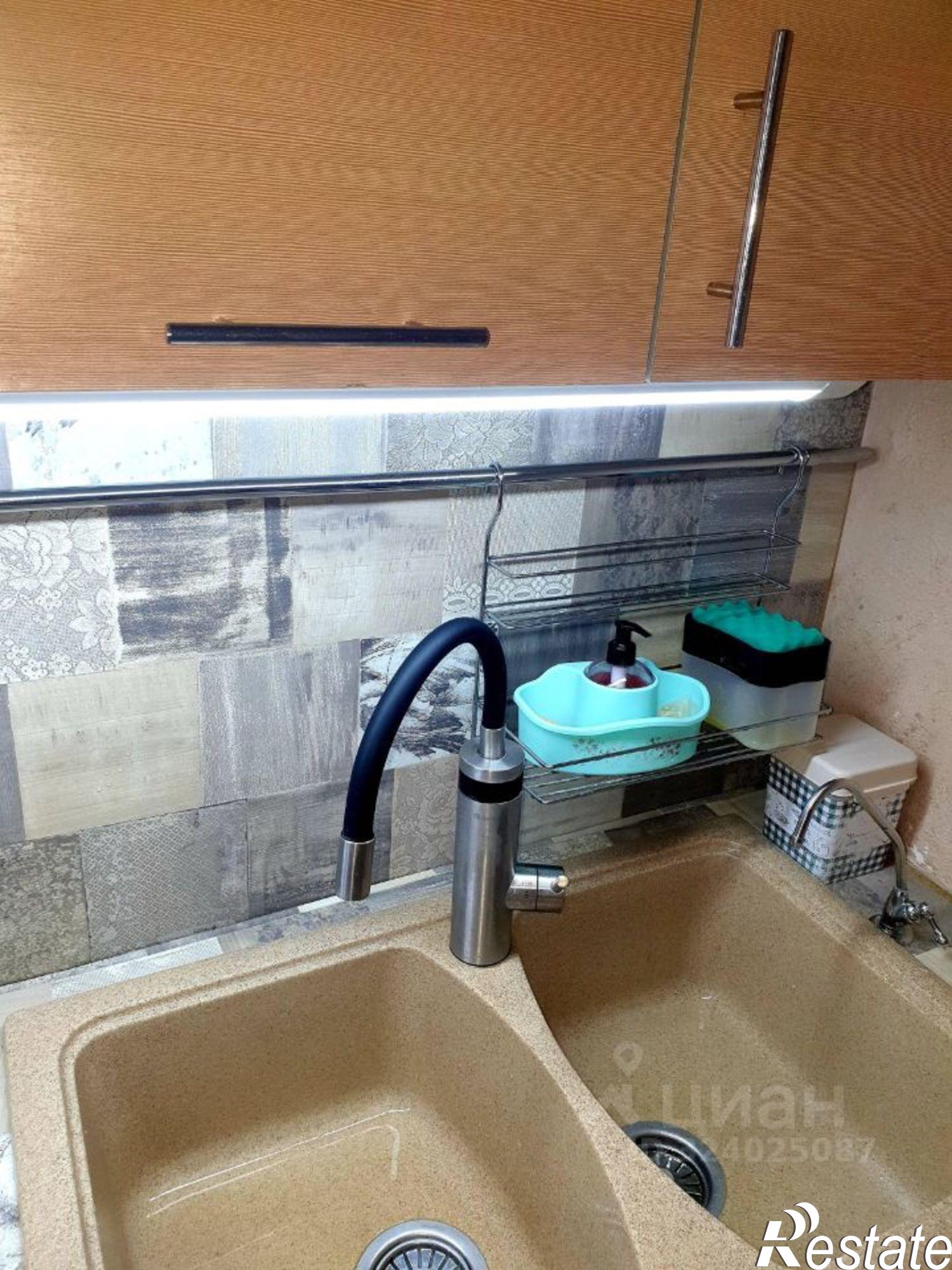 Сдать комнату за 13 500 рублей на микрорайон Первомайский, 76