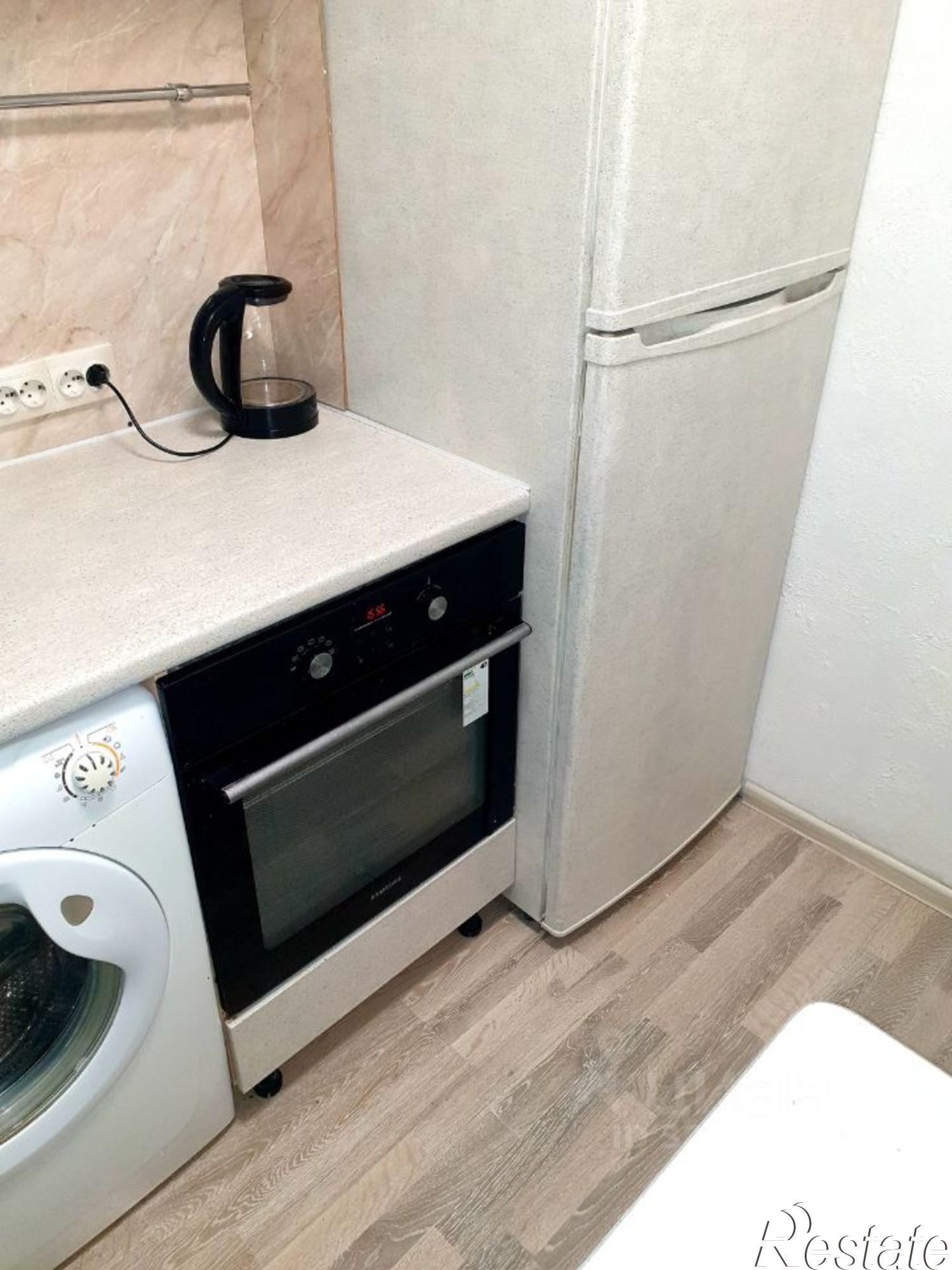 Сдать квартиру за 36 000 рублей на микрорайон Первомайский, 45