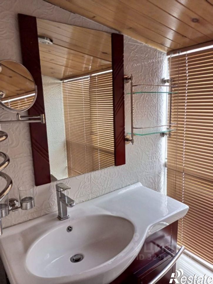 4-комн квартира Верхняя Набережная улица, 145/3,  д. 145/3