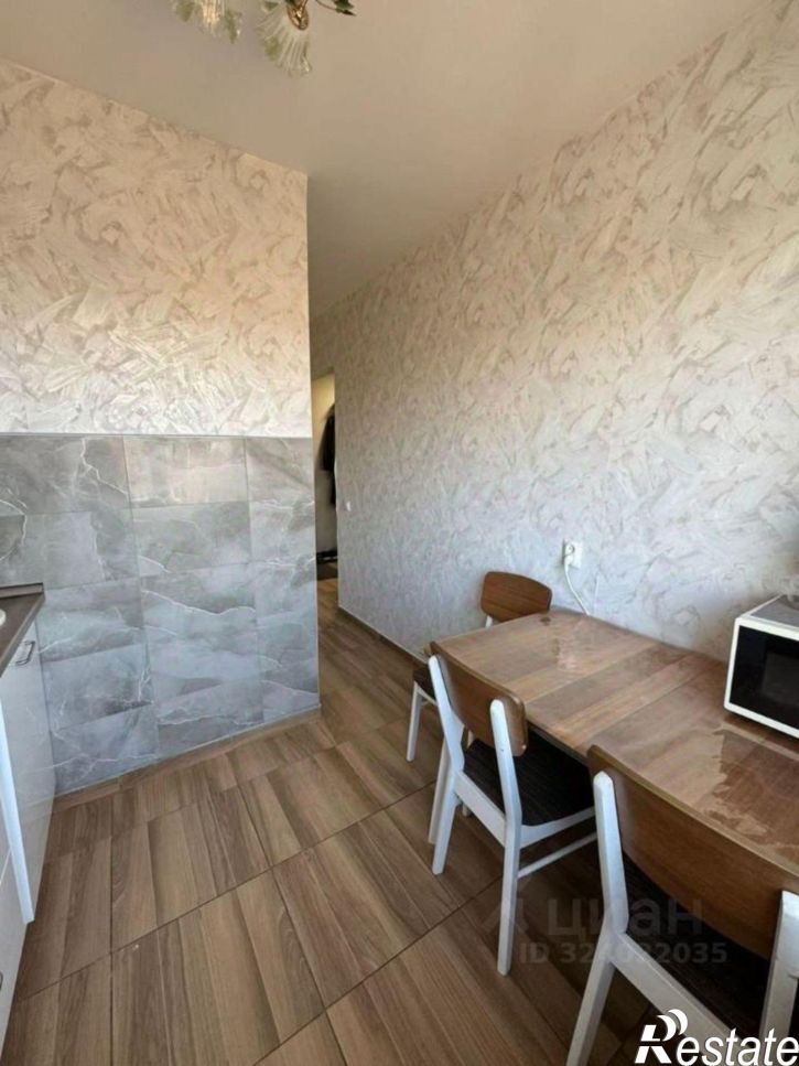 3-комн квартира улица Розы Люксембург, 305,  д. 305