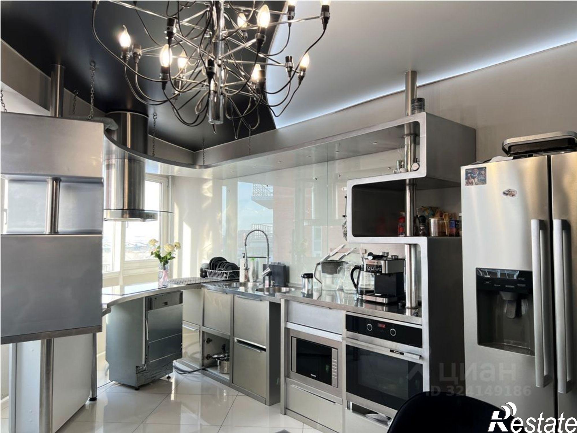 Купить квартиру за 10 900 000 рублей на улица Вампилова, 24