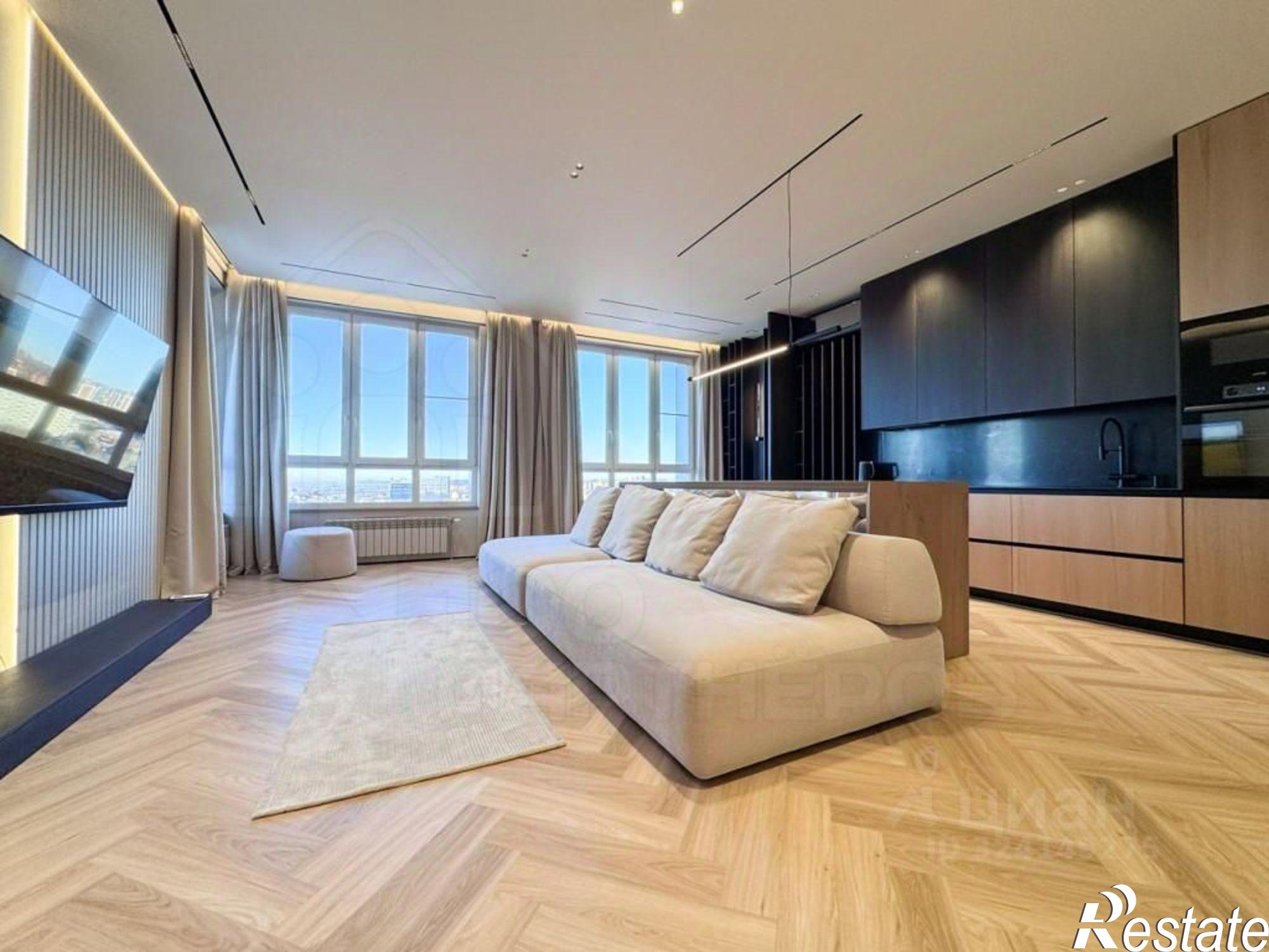 Купить квартиру за 28 500 000 рублей на ул Байкальская, 87