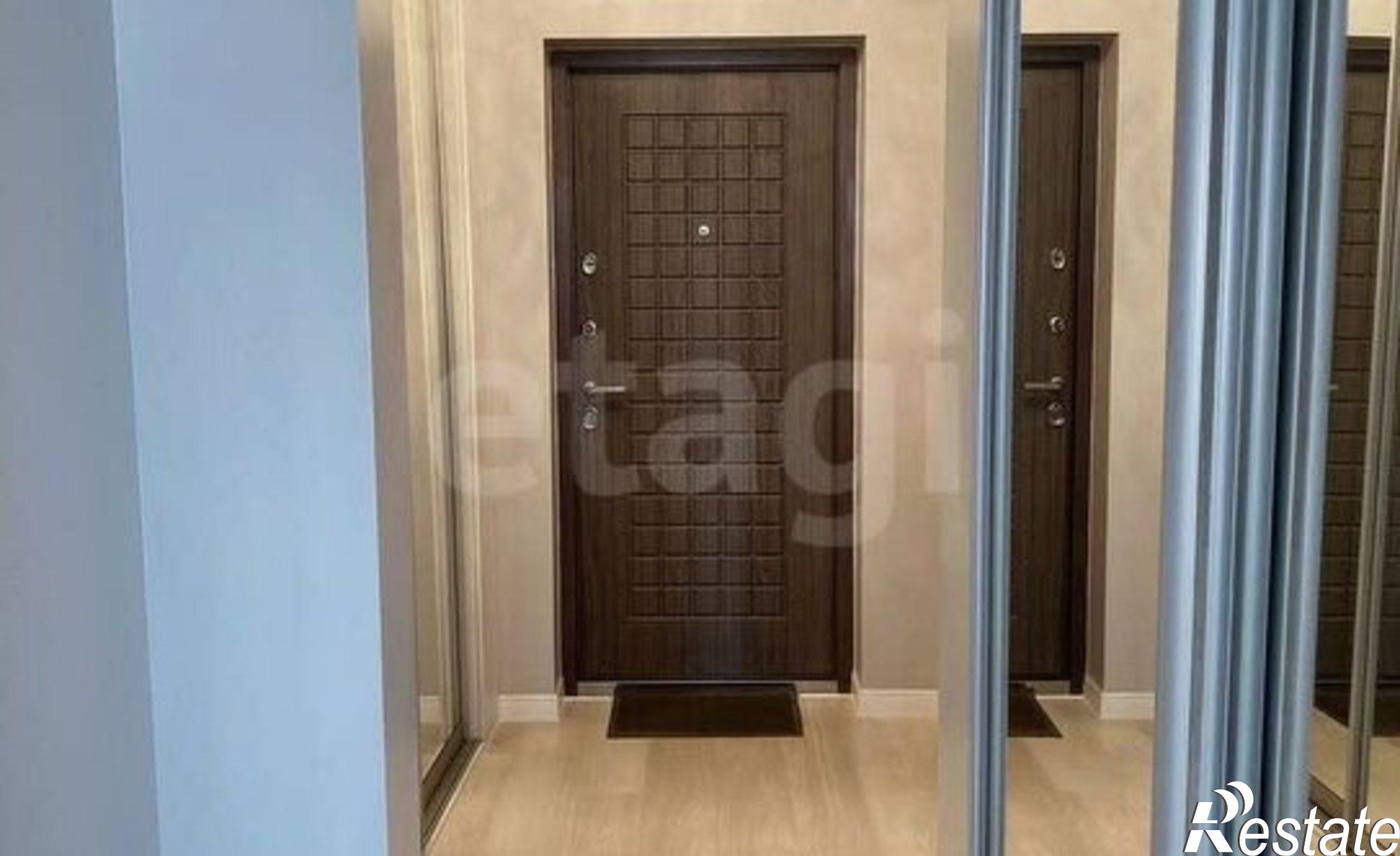 Купить квартиру за 9 300 000 рублей на Байкальская улица, 311