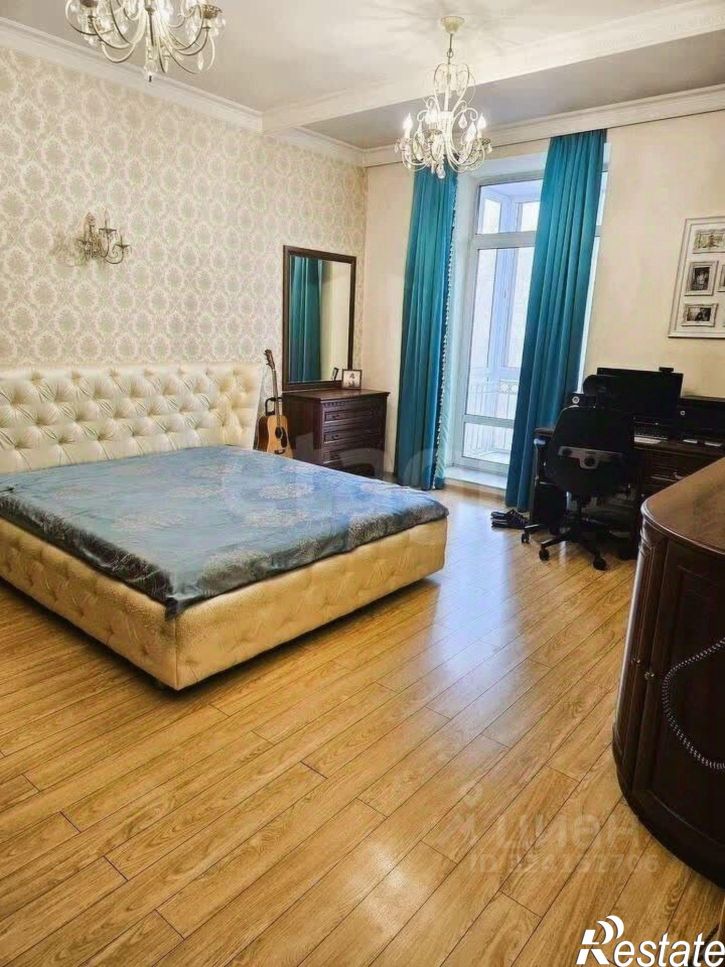 3-комн квартира ул Российская, 8,  д. 8