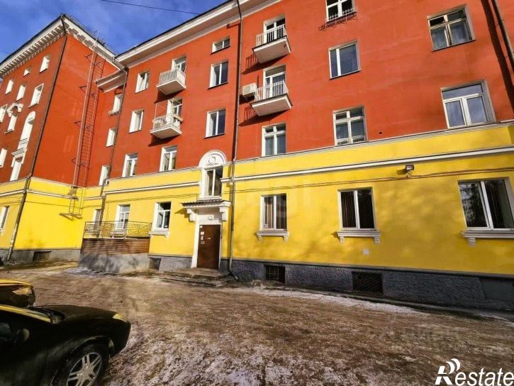 3-комн квартира ул Российская, 8,  д. 8