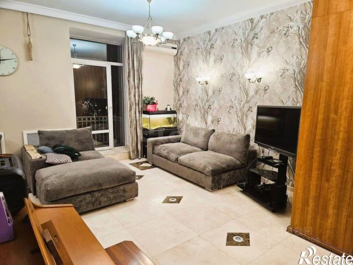 3-комн квартира ул Российская, 8,  д. 8