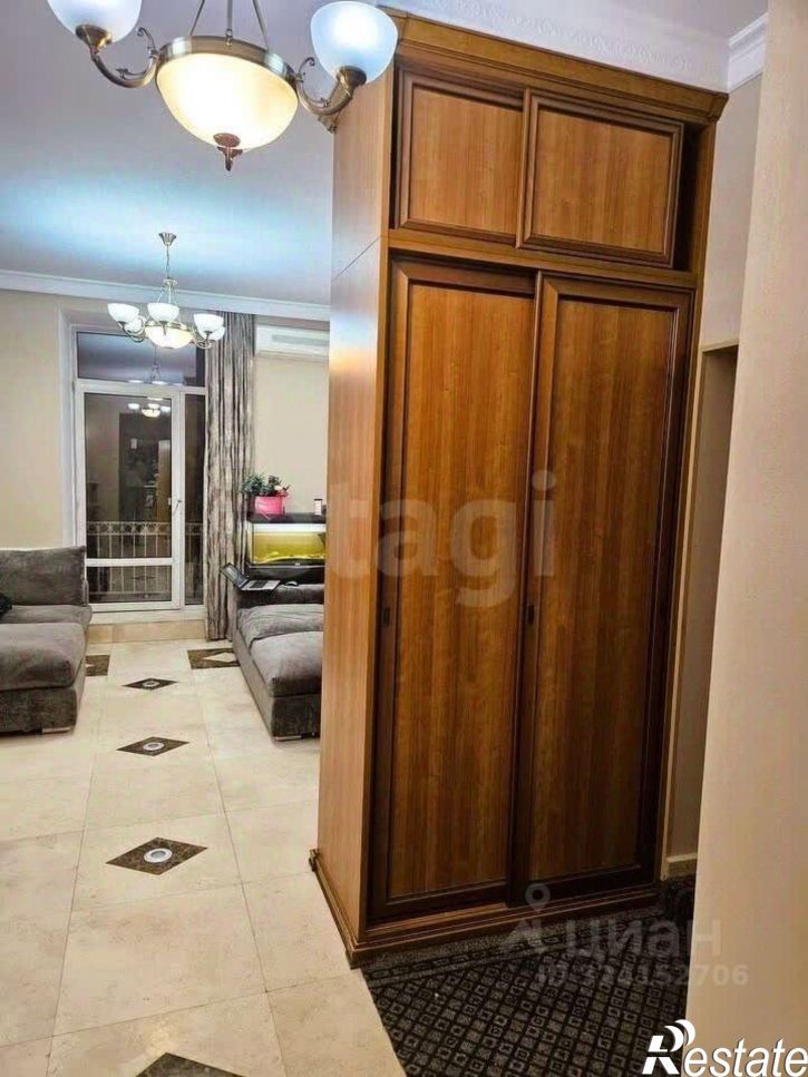 3-комн квартира ул Российская, 8,  д. 8