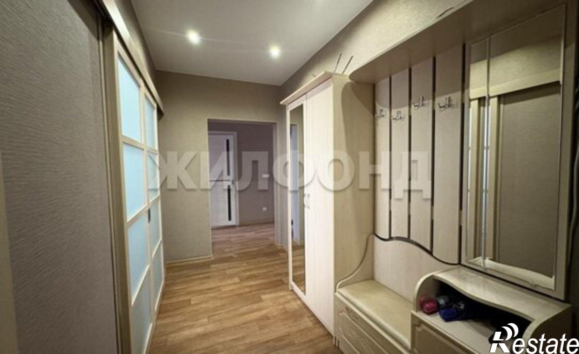 Купить квартиру за 13 500 000 рублей на ул Трилиссера, 8/3