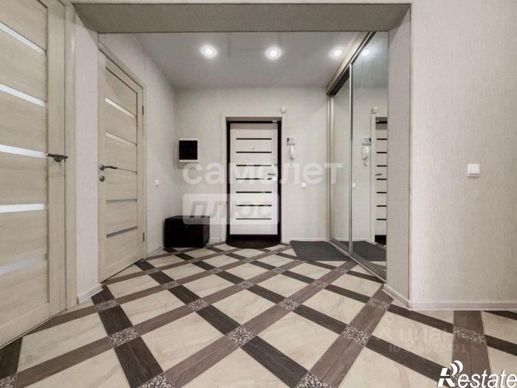 3-комн квартира Байкальская улица, 303,  д. 303