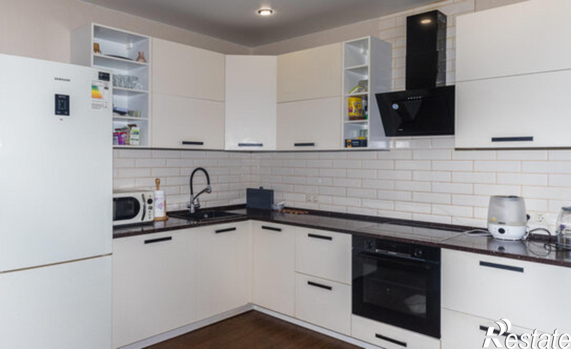 Купить квартиру за 10 500 000 рублей на Верхняя Набережная улица, 173/1