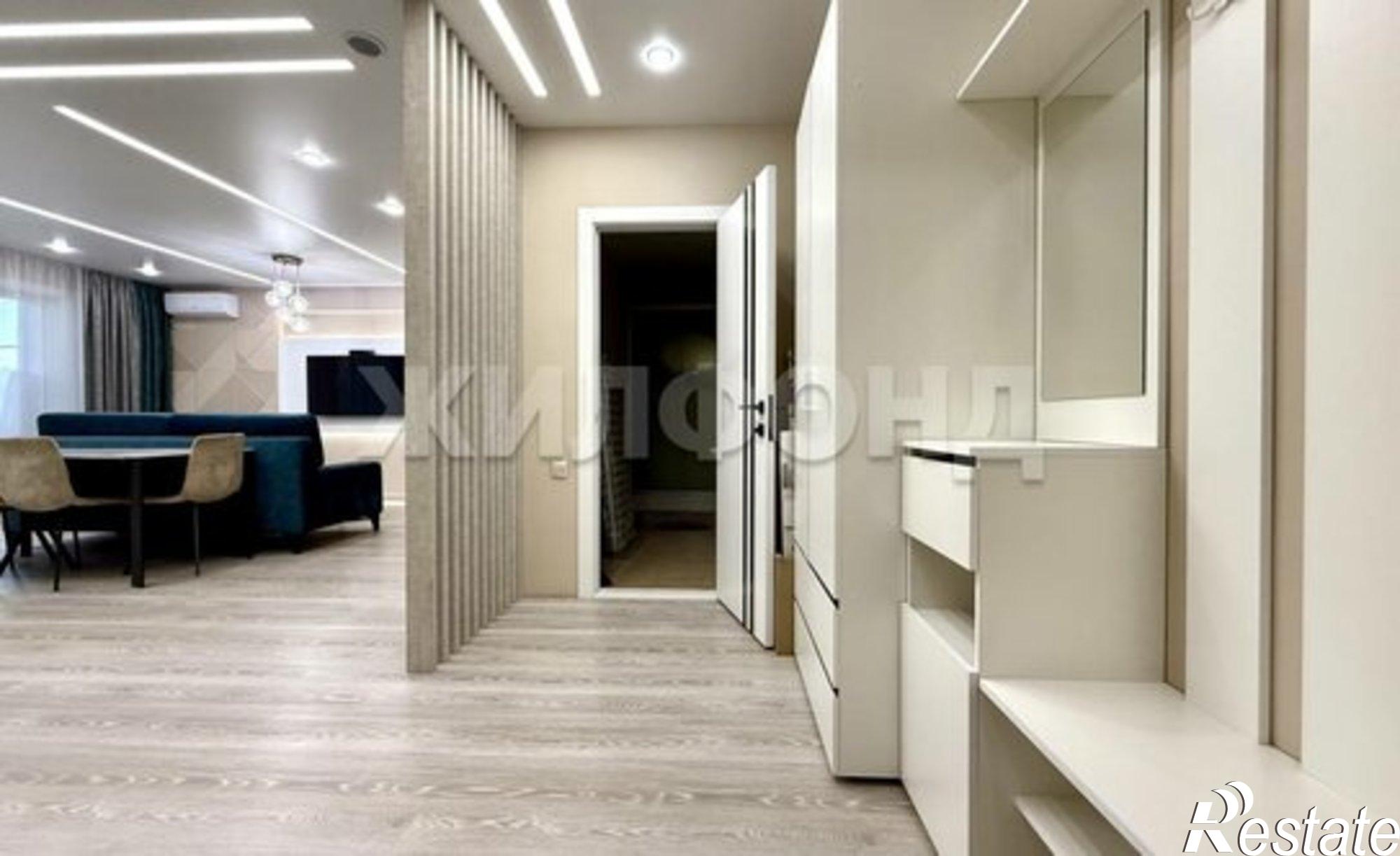 Купить квартиру за 11 500 000 рублей на ул Байкальская, 126/1