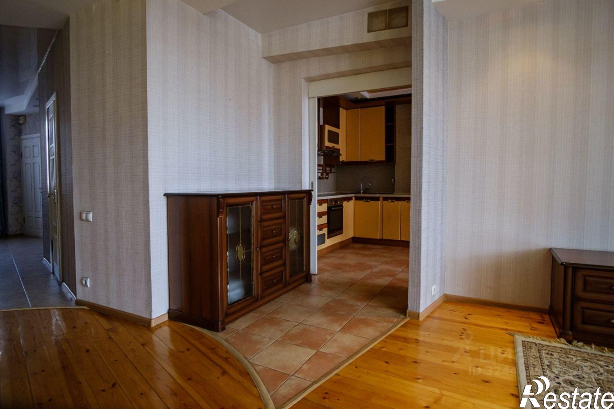 Купить квартиру за 25 000 000 рублей на микрорайон Университетский, 1А