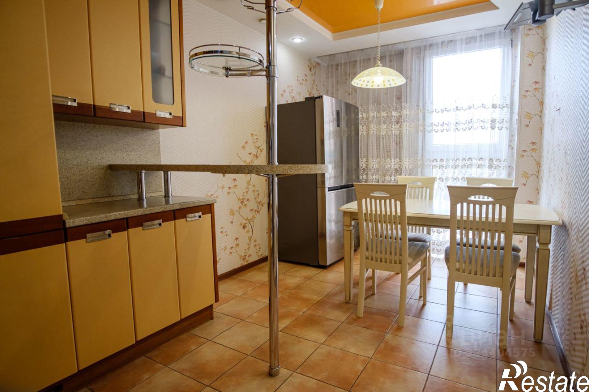 Купить квартиру за 25 000 000 рублей на микрорайон Университетский, 1А