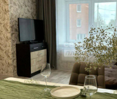 2-комн, 40кв м, этаж 2/10 микрорайон Топкинский, 64