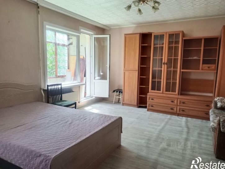 4-комн квартира микрорайон Университетский, 99