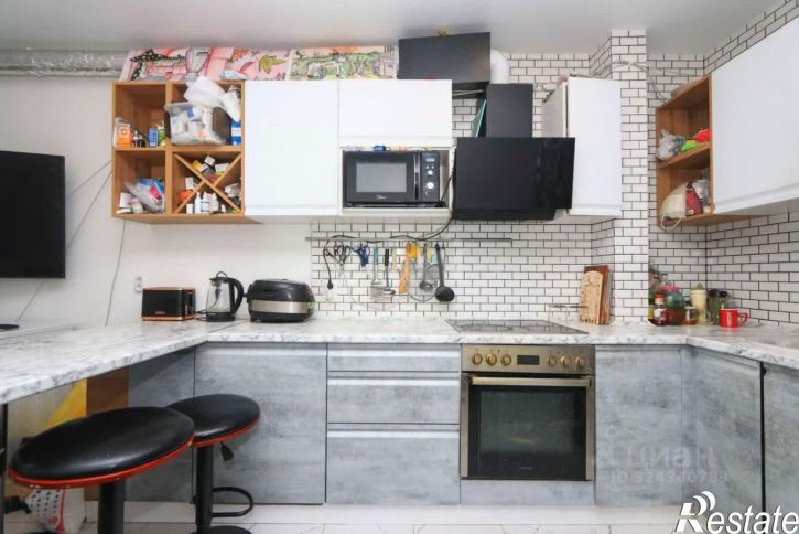 2-комн квартира Угольный проезд, 68,  д. 68