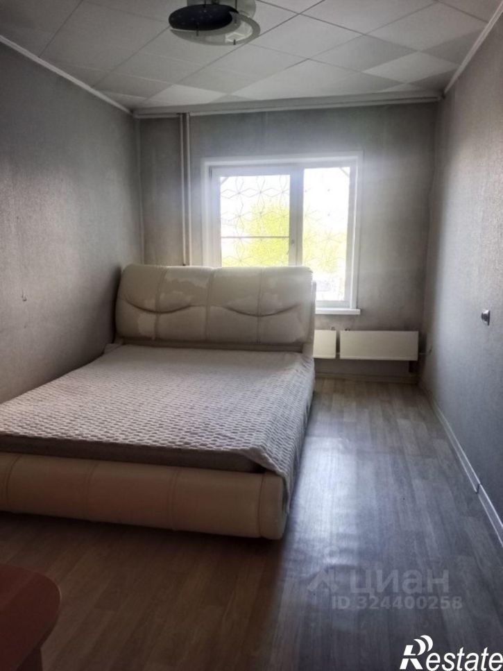 4-комн квартира микрорайон Университетский, 99