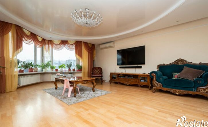 4-комн квартира ул Декабрьских Событий, 100,  д. 100