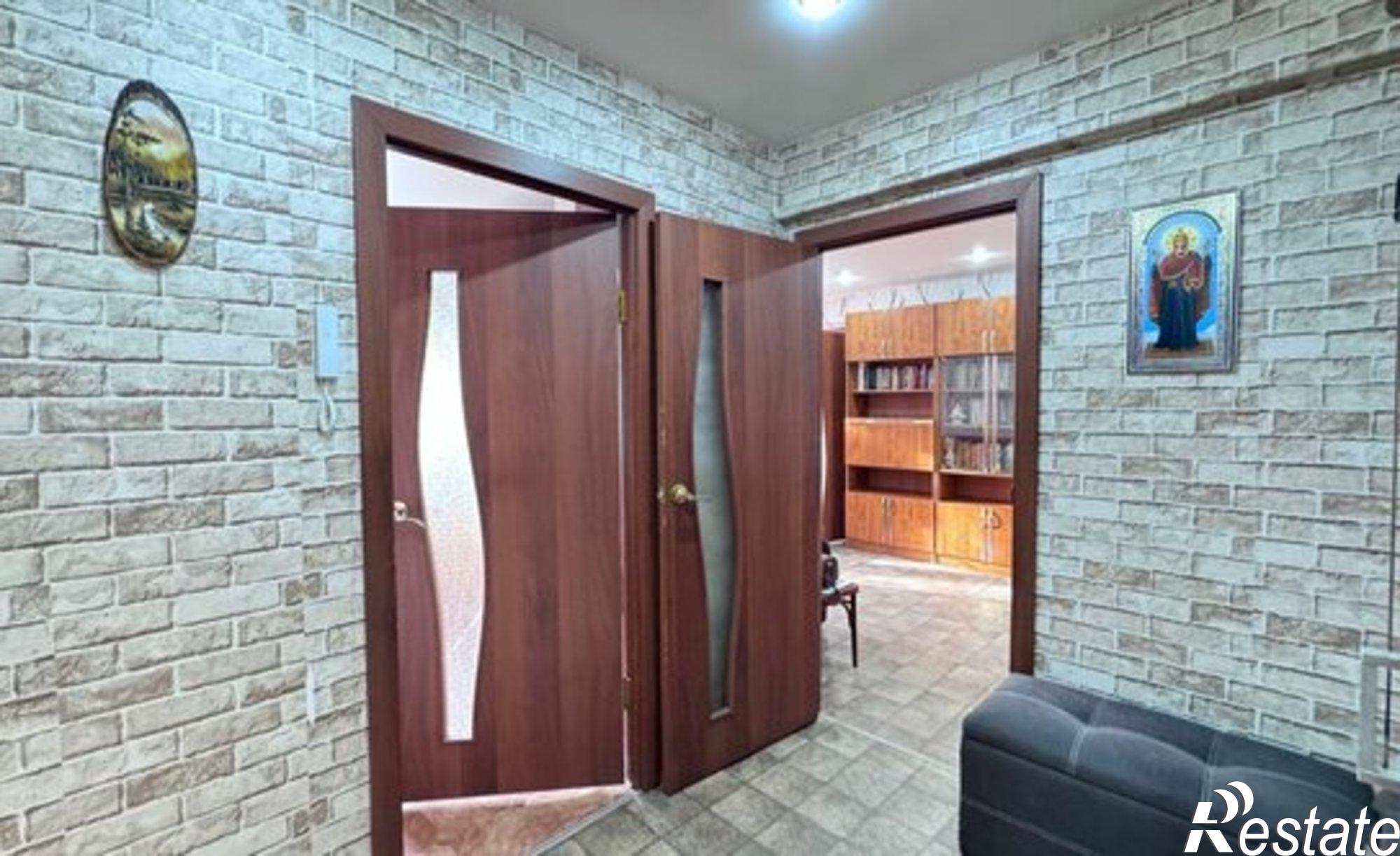 Купить квартиру за 5 300 000 рублей на улица Розы Люксембург, 213