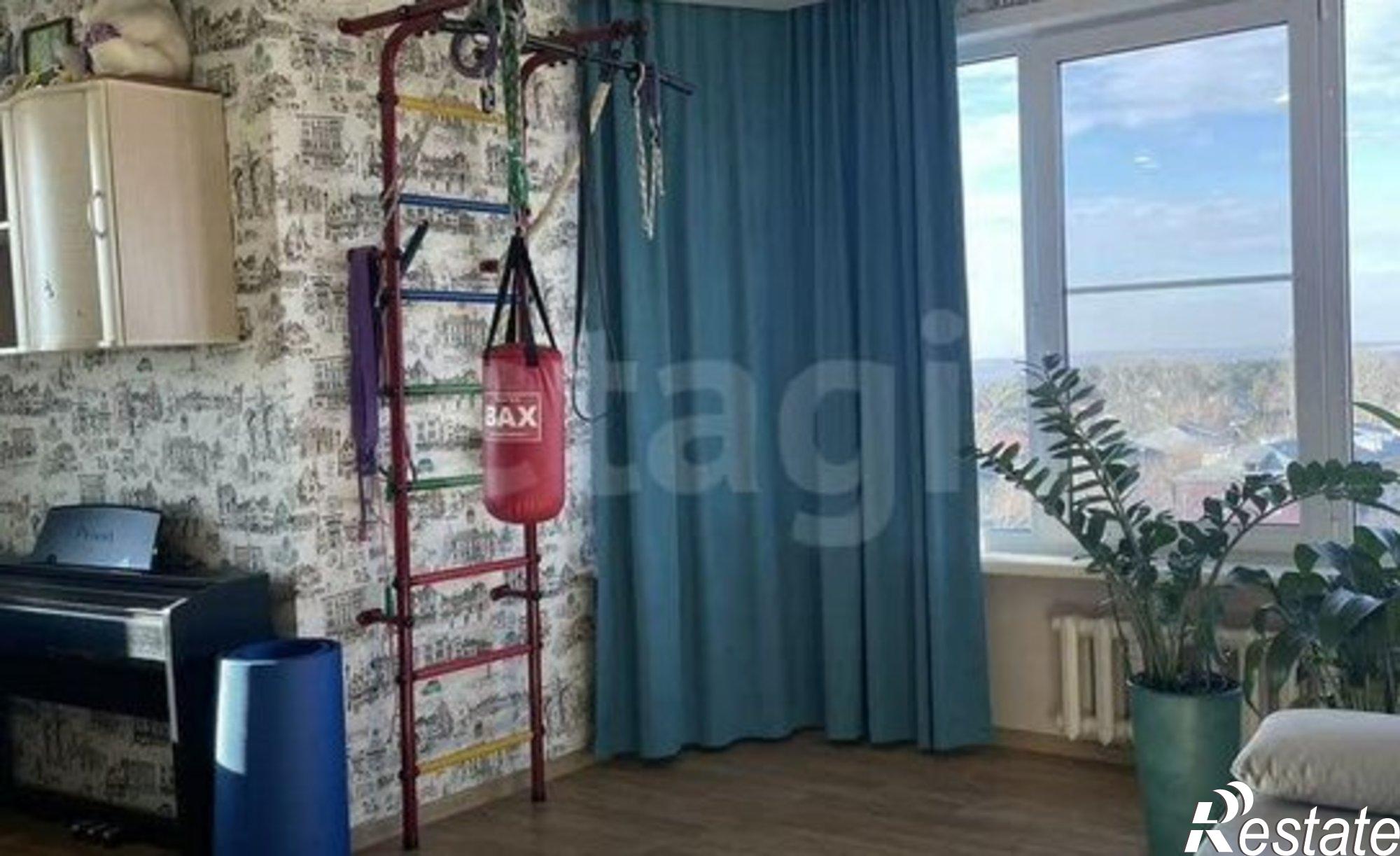 Купить квартиру за 11 000 000 рублей на ул Шмидта, 40