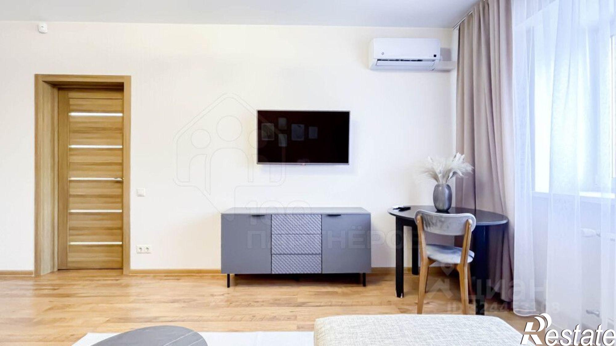 Сдать квартиру за 60 000 рублей на Депутатская улица, 47/3