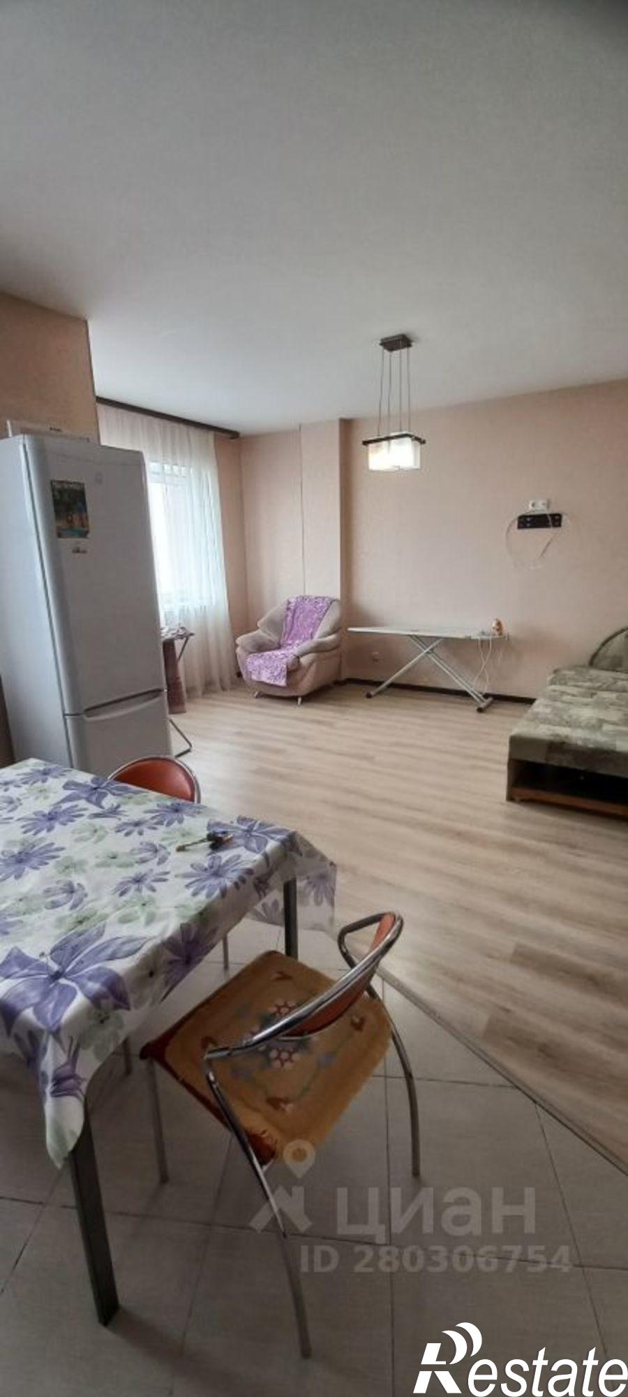 Сдать квартиру за 40 000 рублей на Верхняя Набережная улица, 167/6