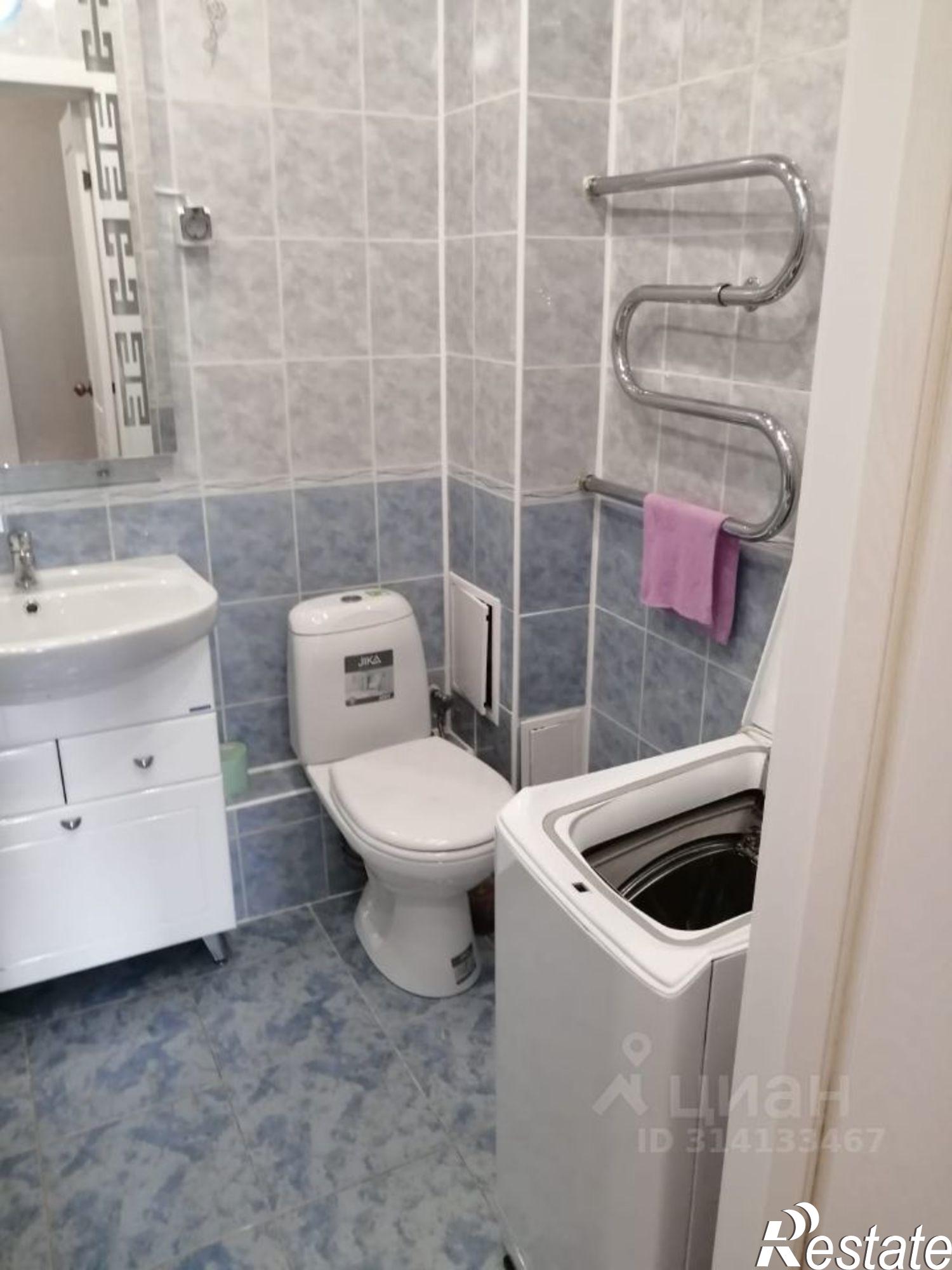 Сдать квартиру за 28 000 рублей на микрорайон Радужный, 121