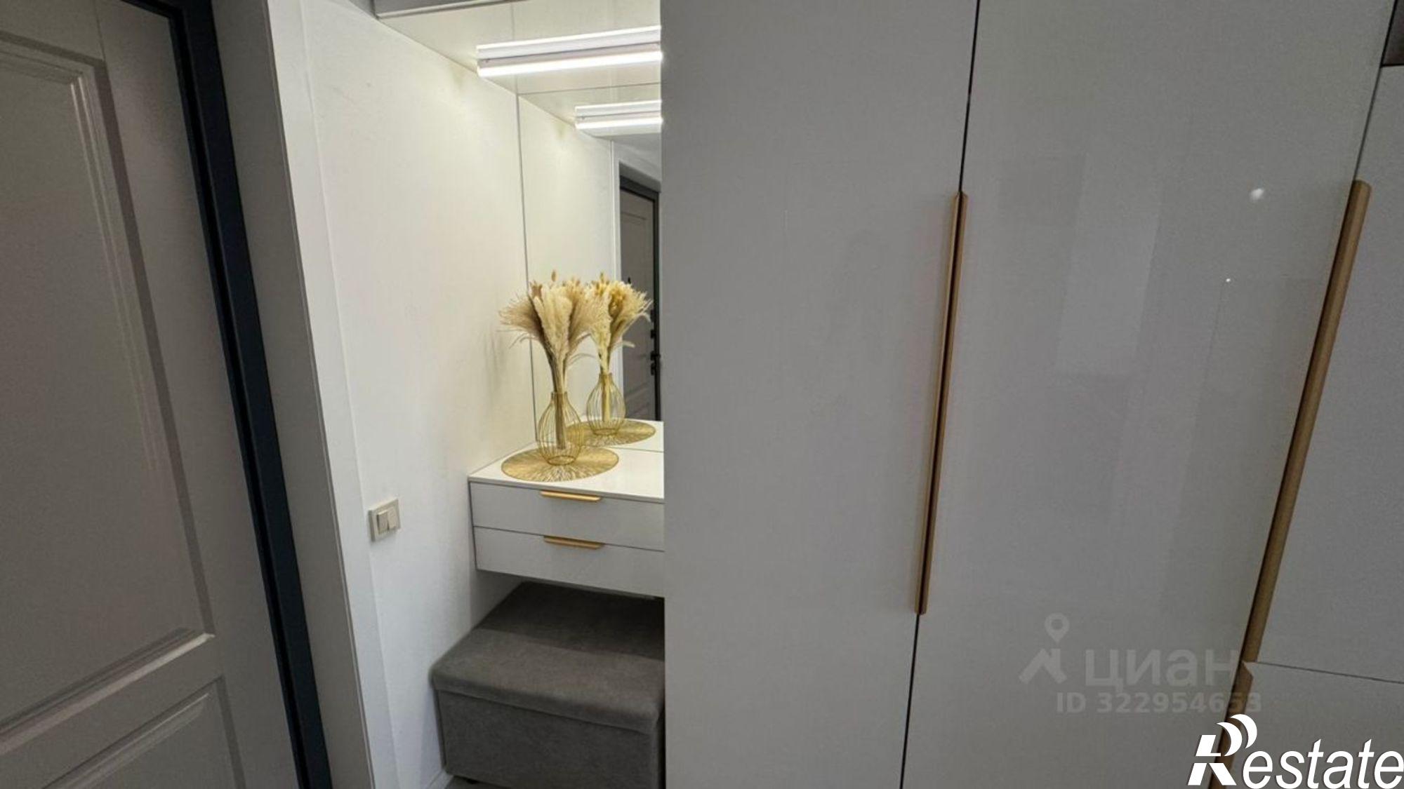 Сдать квартиру за 50 000 рублей на ул Юрия Левитанского, 16