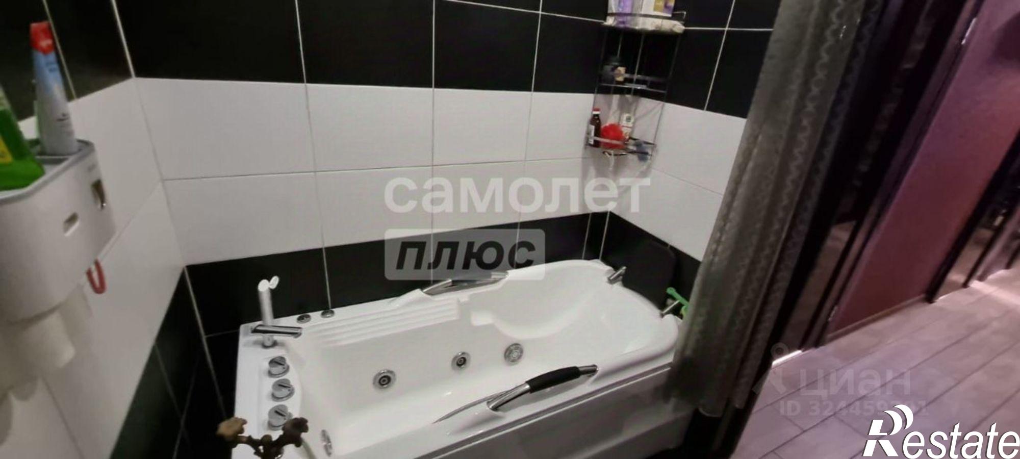 Купить квартиру за 12 200 000 рублей на Депутатская улица, 42/3