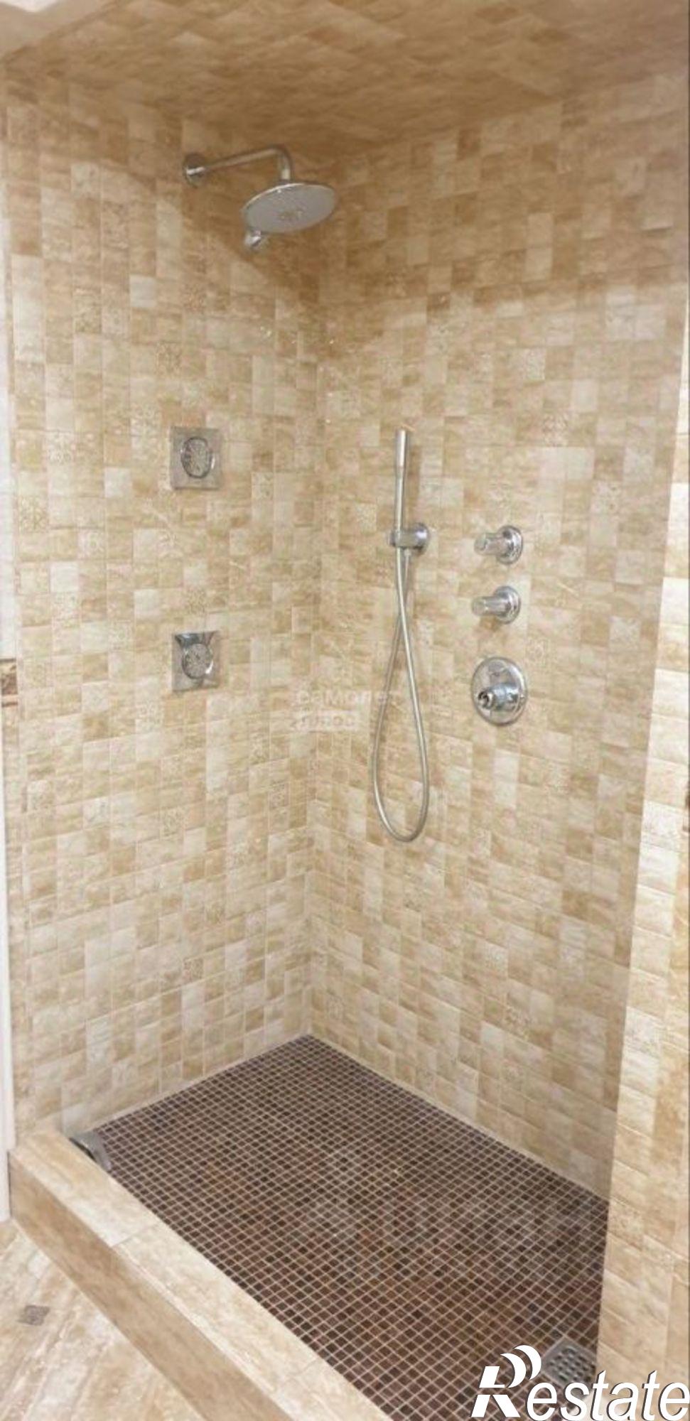 Купить квартиру за 13 390 000 рублей на улица Карла Либкнехта, 116