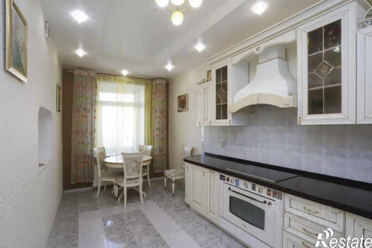 4-комн квартира Байкальская улица, 248,  д. 248