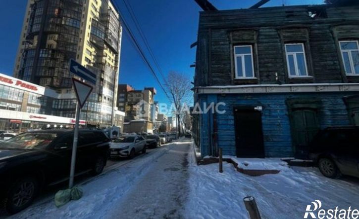 3-комн квартира улица Декабрьских Событий, 38,  д. 38