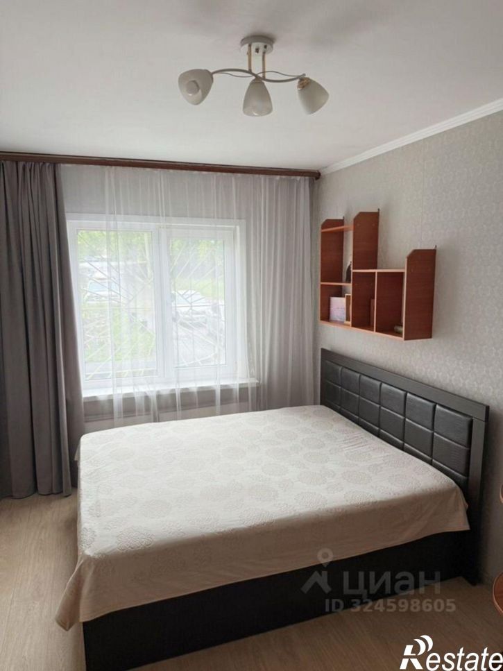 4-комн квартира улица Новокшонова, 62,  д. 62