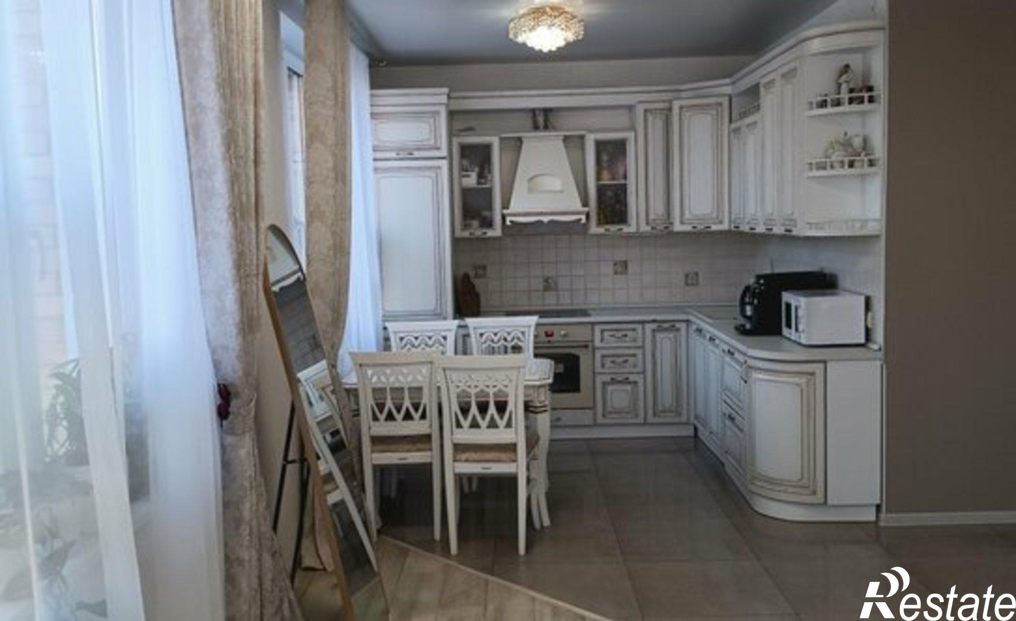 Купить квартиру за 12 880 000 рублей на ул Депутатская, 84/2