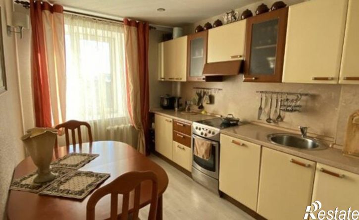 3-комн квартира микрорайон Первомайский, 18Е