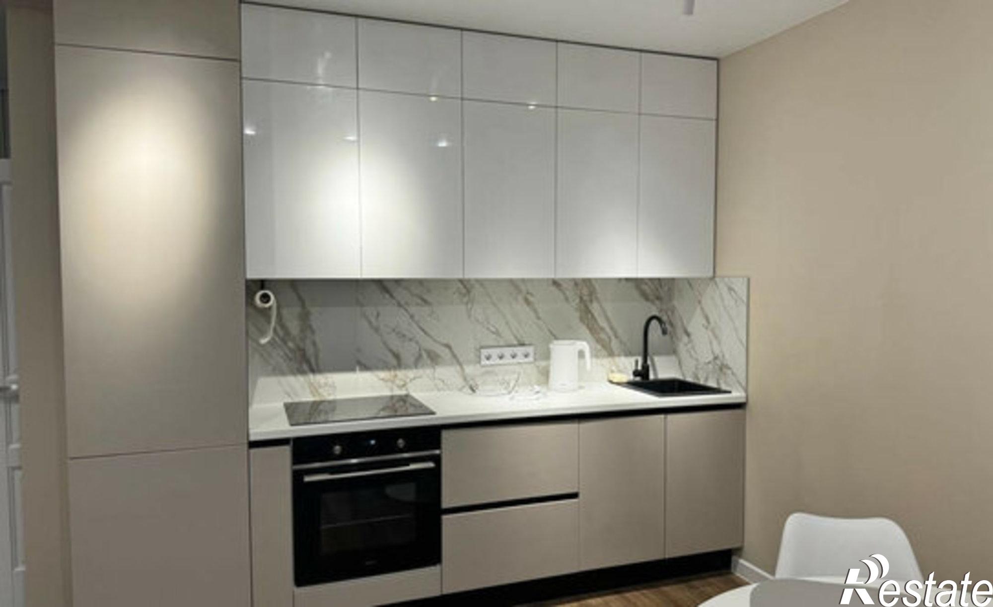 Купить квартиру за 11 100 000 рублей на ул Култукская, 16