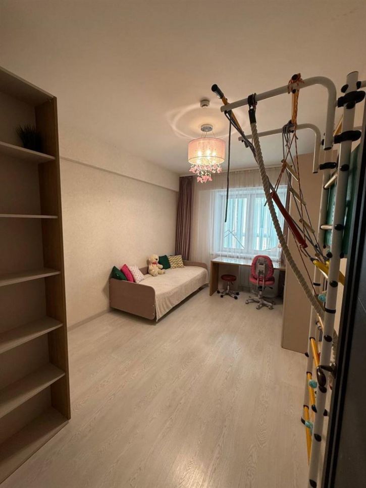 3-комн квартира в новом доме проезд Юрия Тена, д. 23