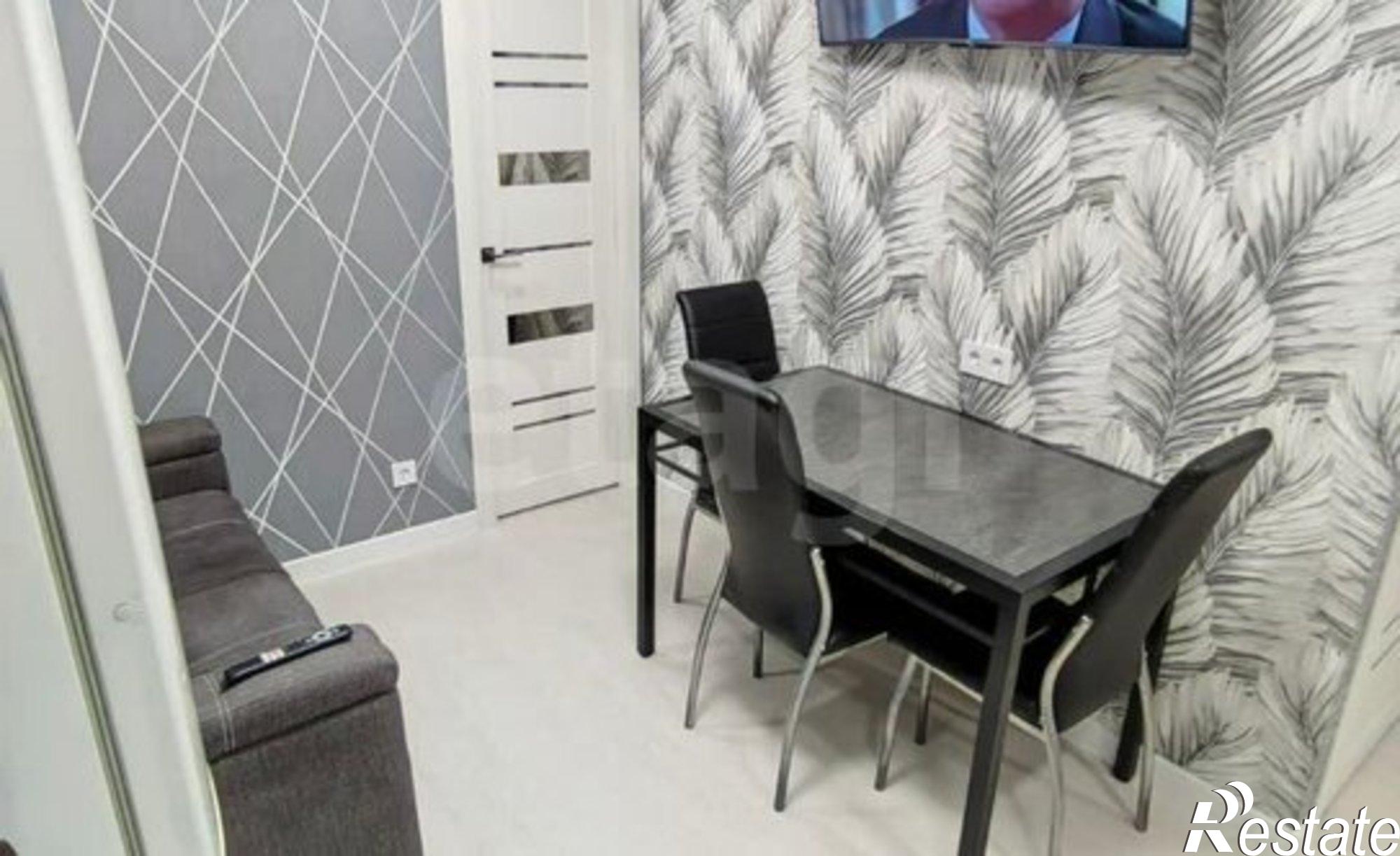 Купить квартиру за 6 070 000 рублей на ул Розы Люксембург, 118/5