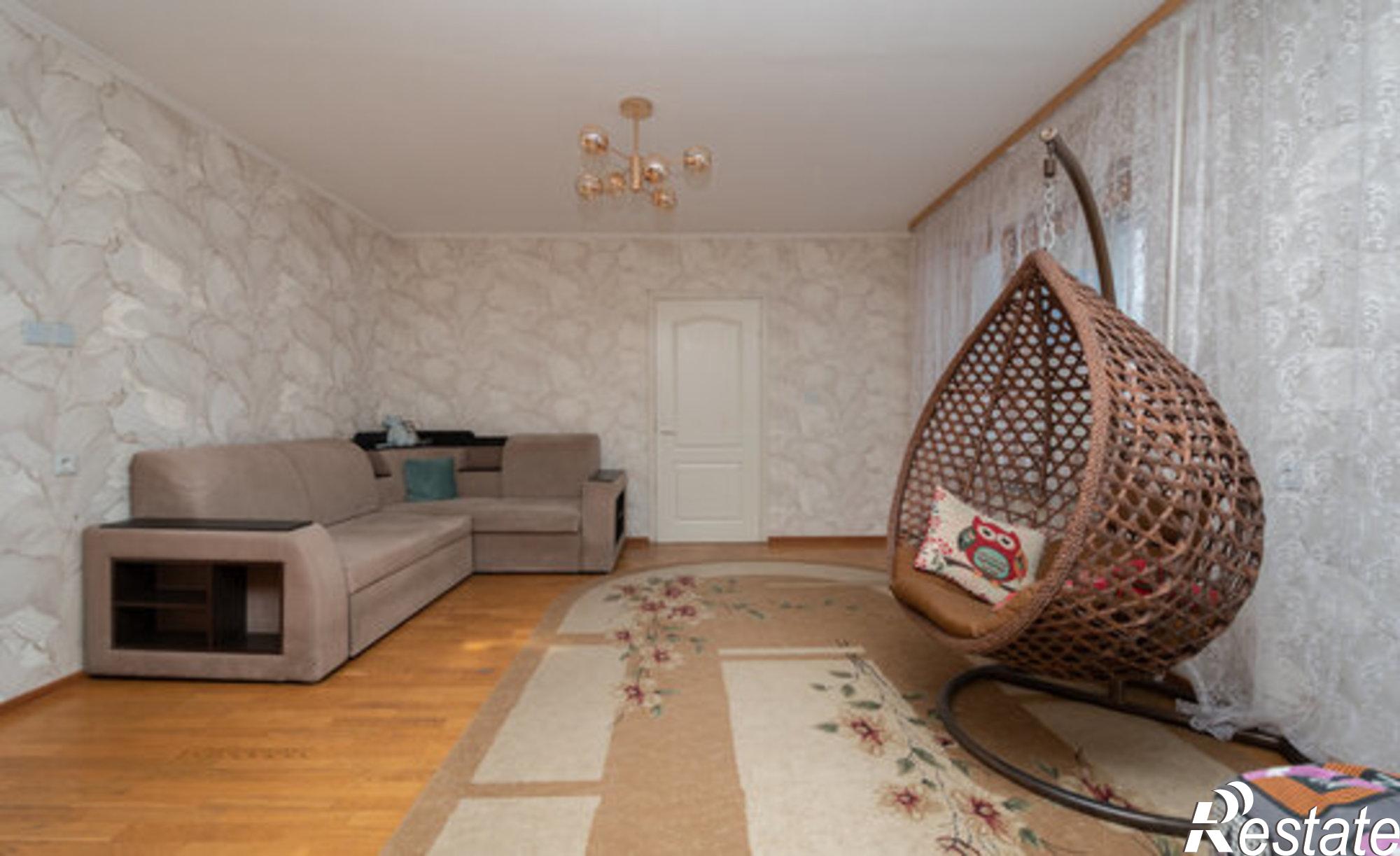 Купить квартиру за 11 300 000 рублей на Байкальская улица, 267А