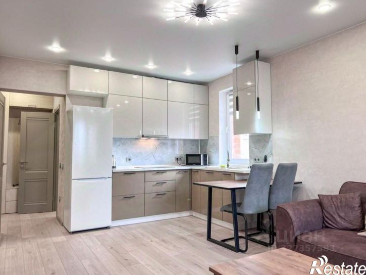 2-комн квартира улица Пискунова, 142/8,  д. 142/8