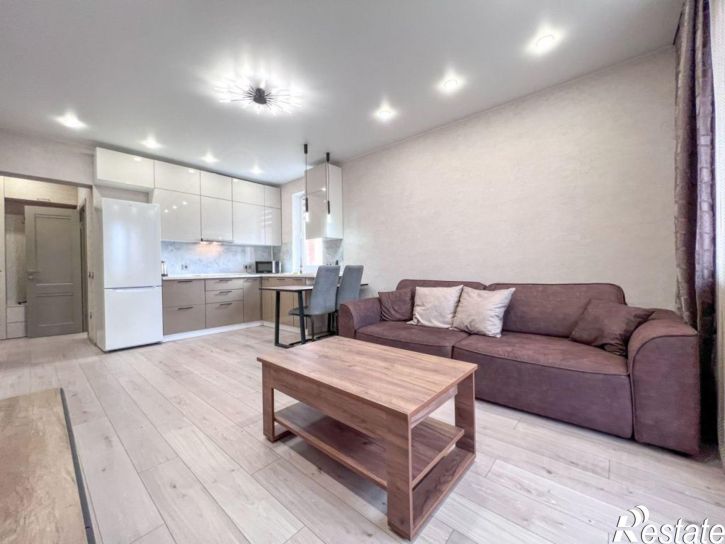 2-комн квартира улица Пискунова, 142/8,  д. 142/8