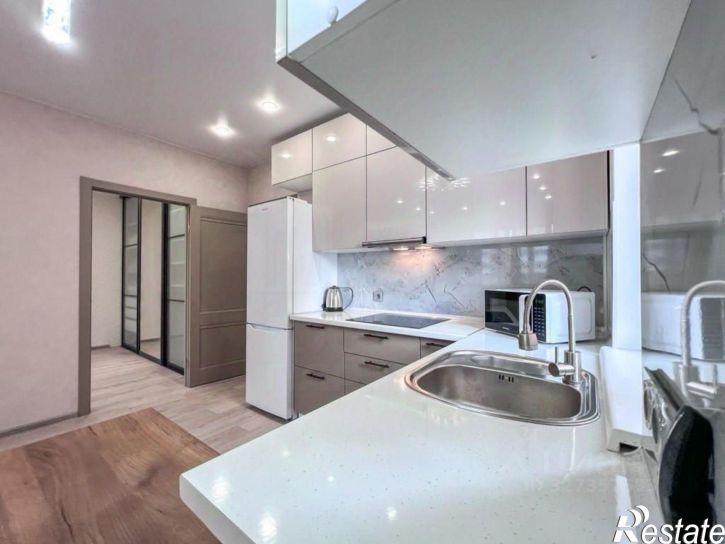 2-комн квартира улица Пискунова, 142/8,  д. 142/8