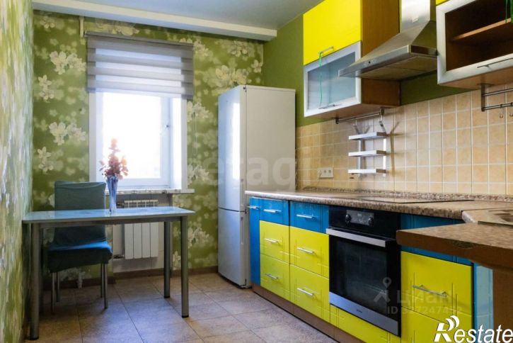 3-комн квартира ул Красноказачья, 104,  д. 104