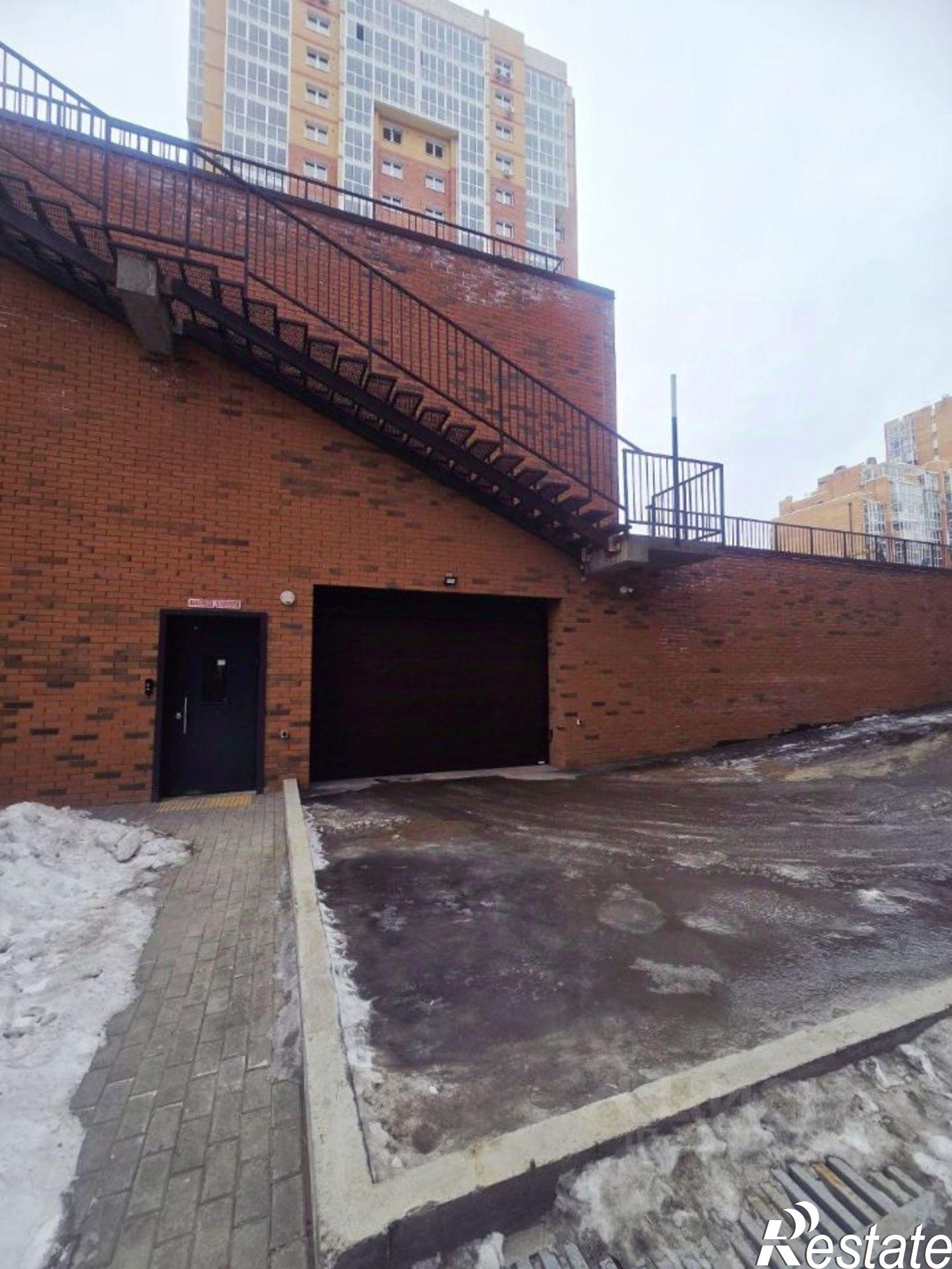 Купить гараж, место в паркинге за 1 523 820 рублей на ул Шмидта, 10