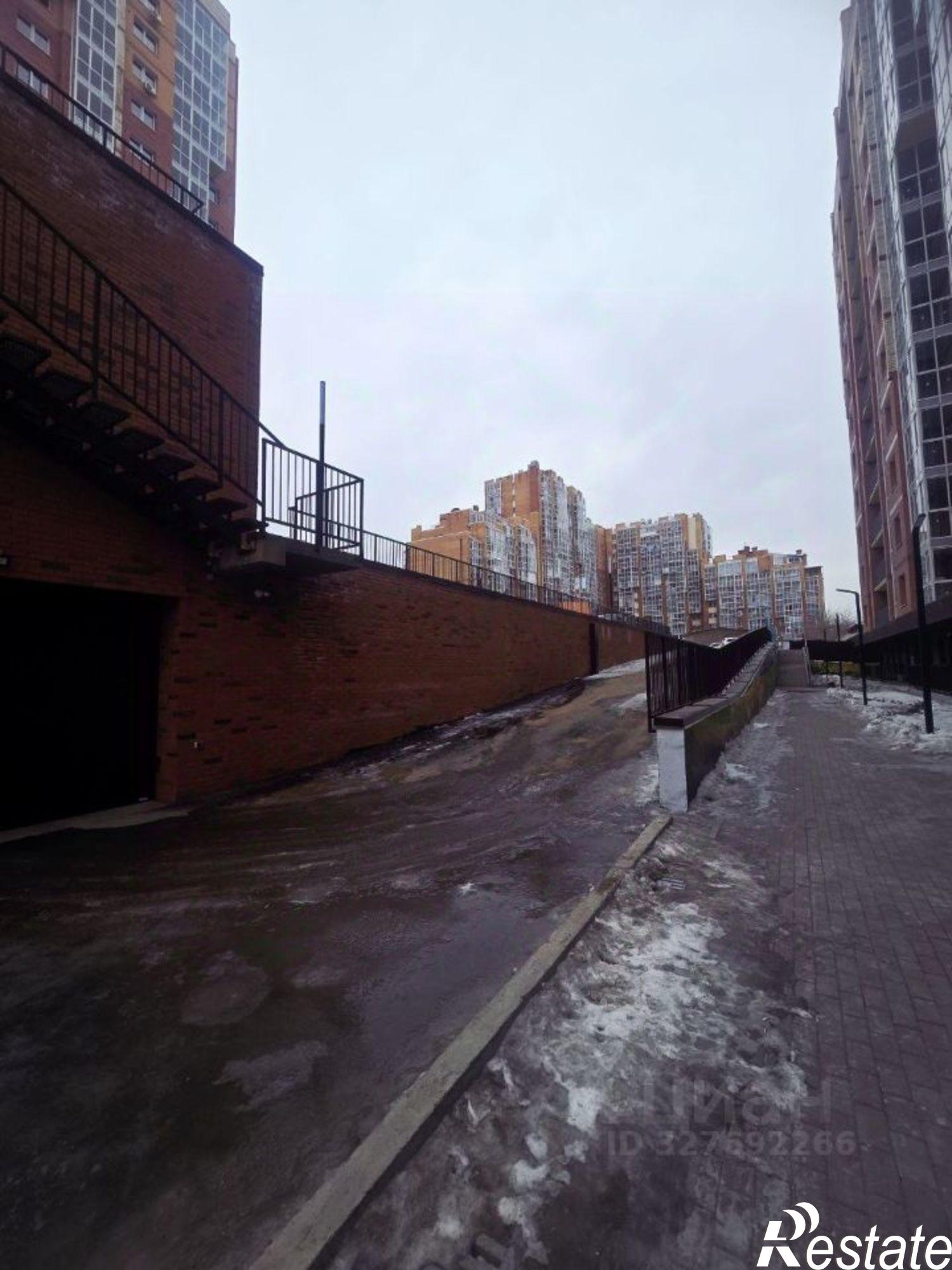 Купить гараж, место в паркинге за 1 523 820 рублей на ул Шмидта, 10