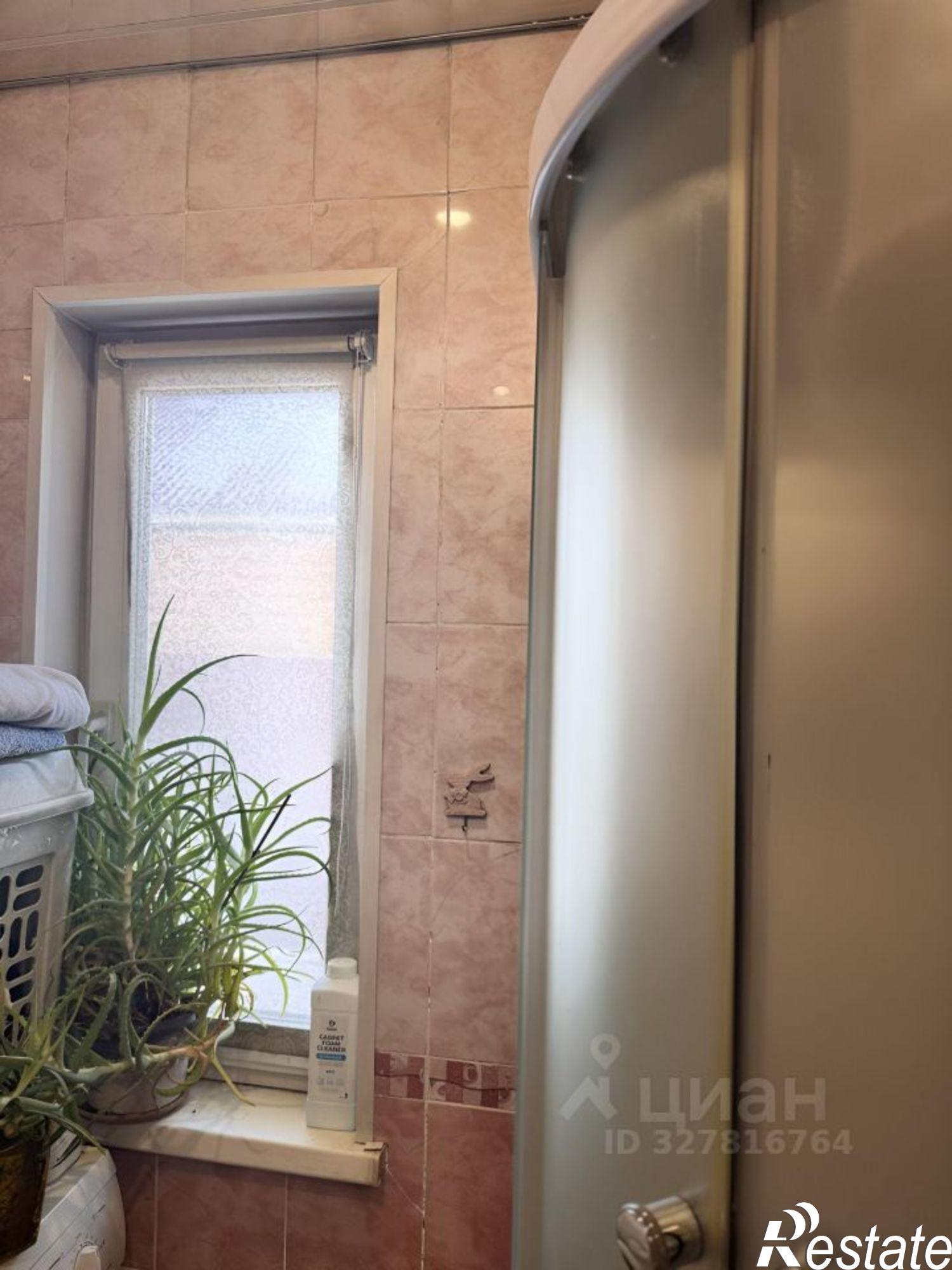 Купить дачу, дом, коттедж за 10 500 000 рублей на ул 3-я Кировская, 35