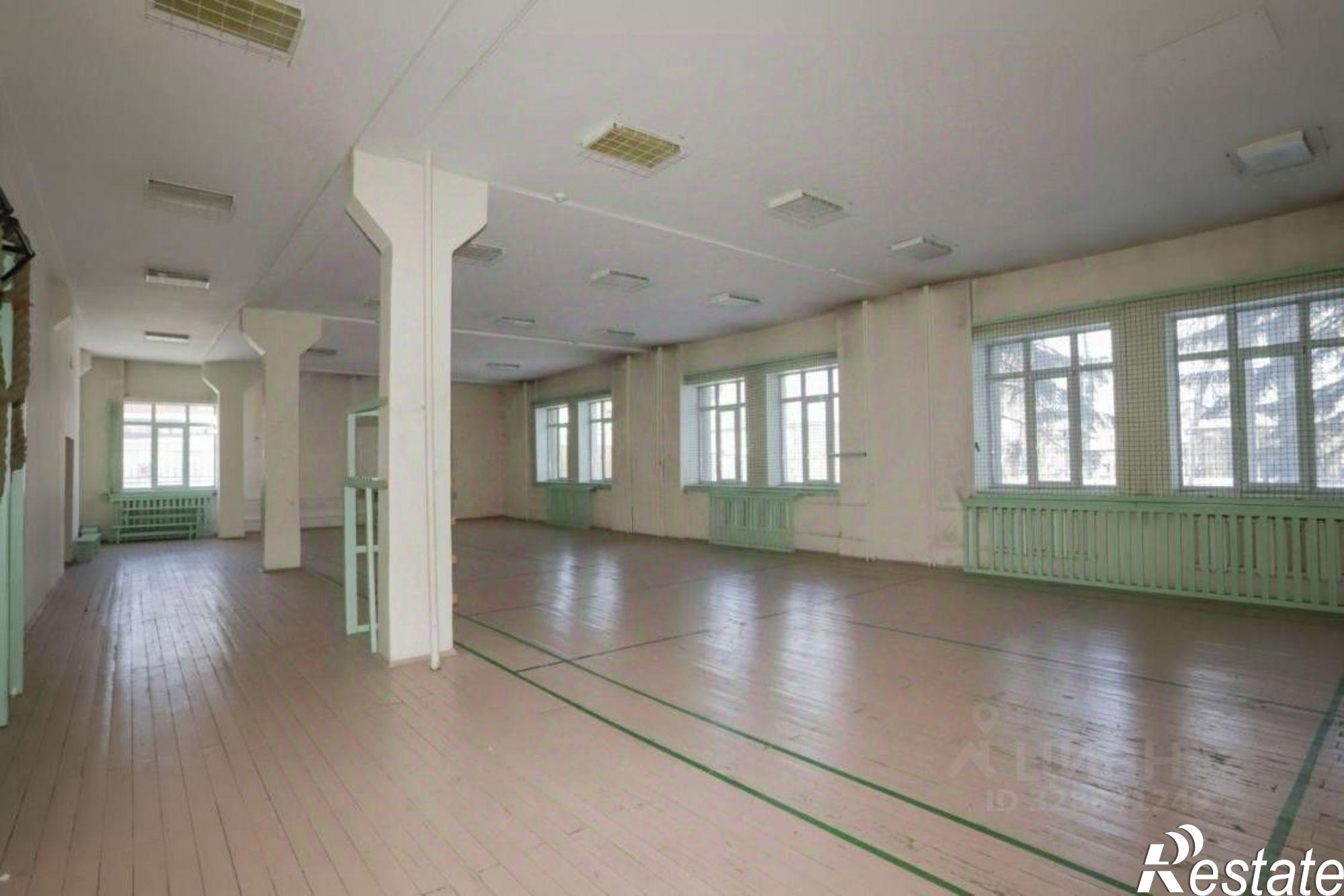 Сдать офис, помещение под офис за 84 934 рублей на ул Сергеева, 5/8