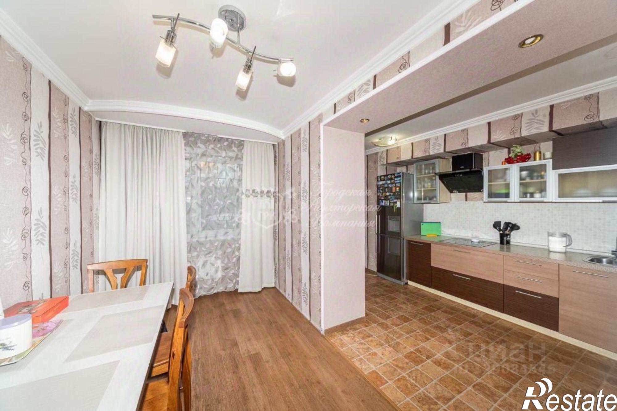 Купить офис, помещение под офис за 9 300 030 рублей на ул Помяловского, 22