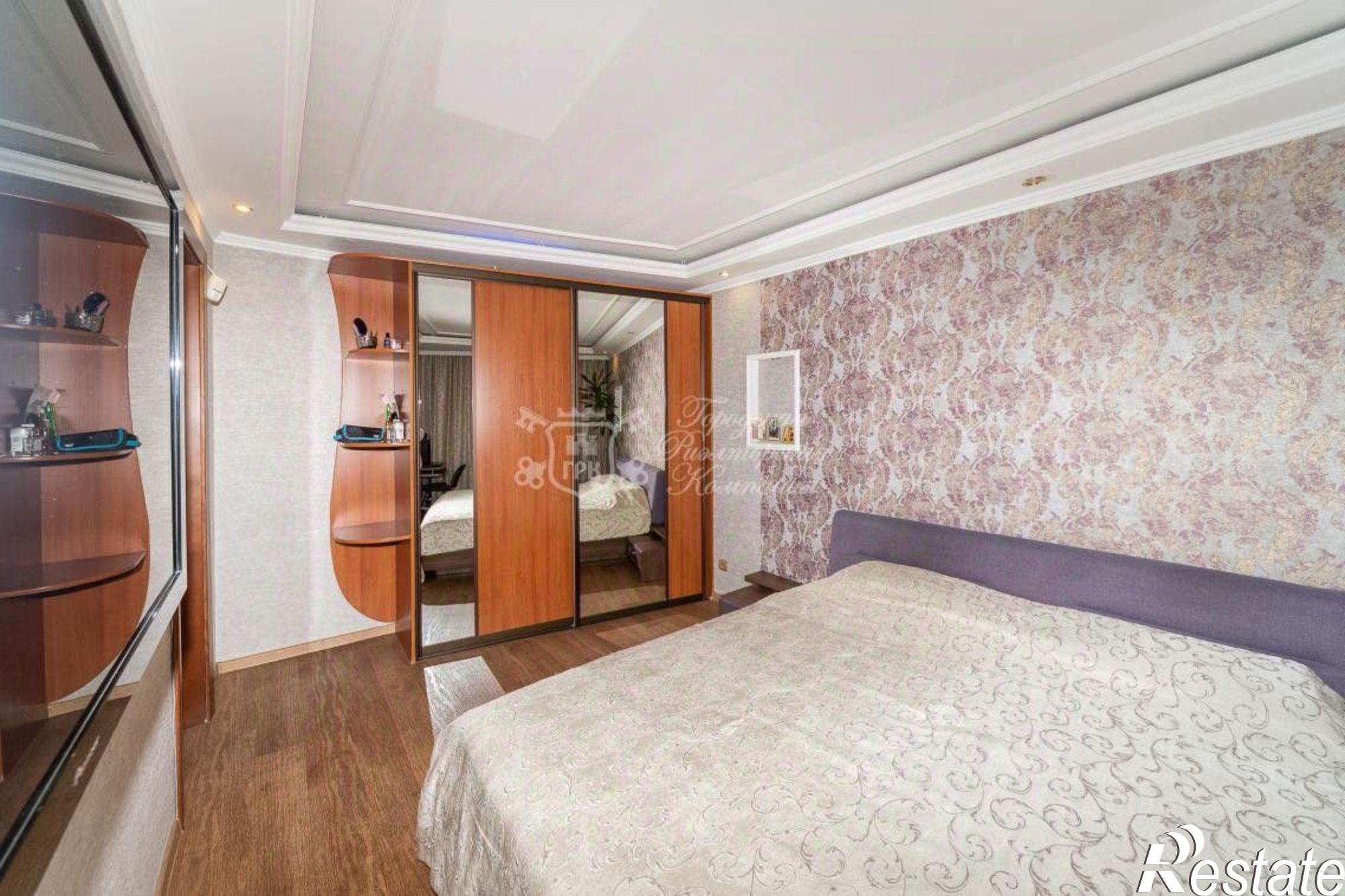 Купить офис, помещение под офис за 9 300 030 рублей на ул Помяловского, 22