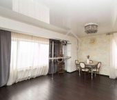 комната 33 кв м Карпинская улица, 41Б
